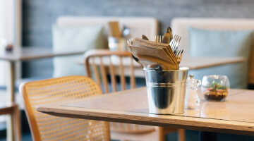 restaurant2